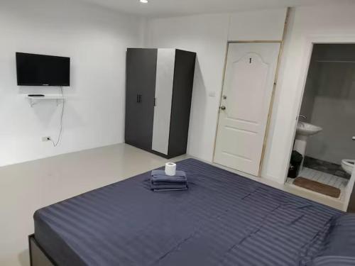 Giường trong phòng chung tại Mai Precious clinic upper suites