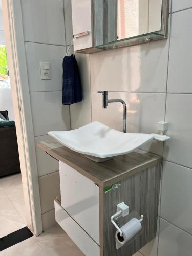 Ένα μπάνιο στο Casa praia pontal próx embarque ilha do mel