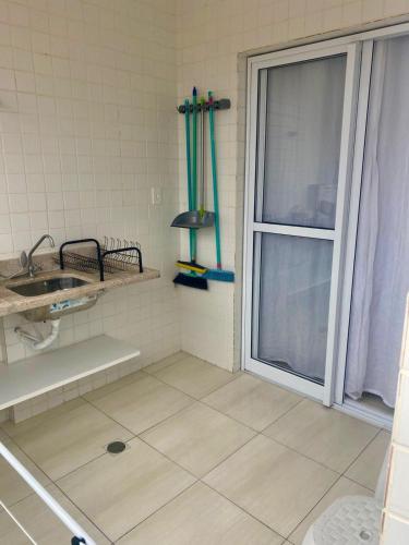 Fotografie z fotogalerie ubytování Apê completo com varanda gourmet e vista livre Canto do forte - Praia Grande v destinaci Praia Grande