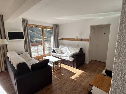 Appartement spacieux 4 chambres à Méribel, vue sur pistes - FR-1-355-283