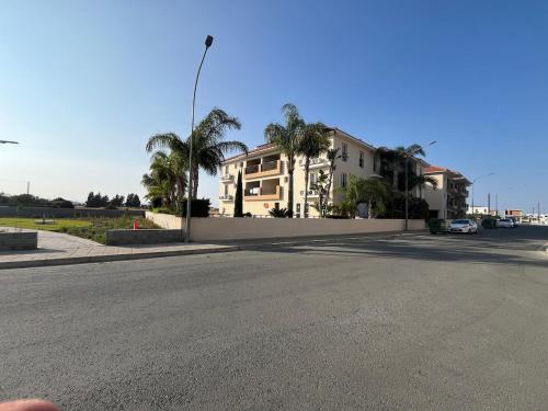 2 Bedroom Penthouse Apartment With Swimming Pool