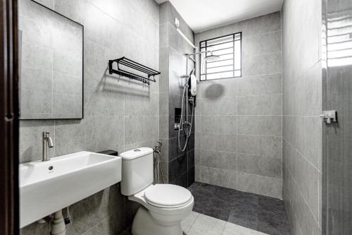 Ένα μπάνιο στο i Homes Villa 3 Nearby Sunway - Swimming Pool and Karaoke