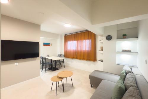 Panormou Neon - Urban Apartment 1B