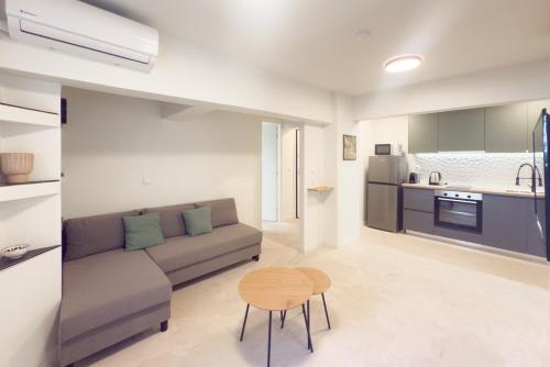 Panormou Neon - Urban Apartment 1B