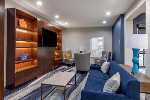 TV a/nebo společenská místnost v ubytování Comfort Inn - Weatherford