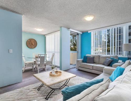 Surfside Apartments Surfers Paradise