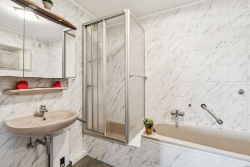 Koupelna v ubytování Monteur Wohnung Bedburg-Hau BH01