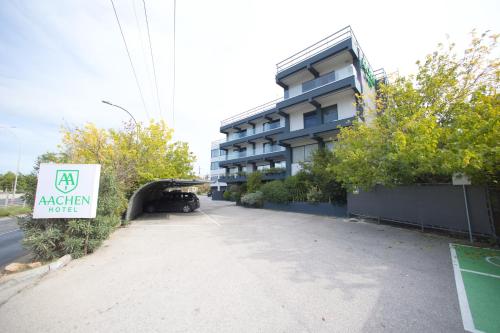 Το κτήριο όπου στεγάζεται  το ξενοδοχείο