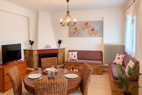 Posezení v ubytování Hary's House Cozy Getaway 5 min from the Beach