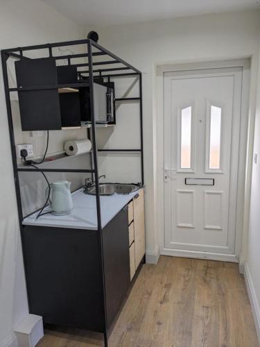 Gallery image of Private guest suite inside a family home with own entrance, kitchen, and bathroom in High Wycombe