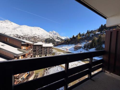 Méribel Mottaret F2 - 2 pièces - Pied des pistes avec vue - Parking