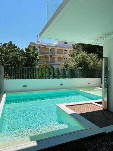 PUM Glyfada Pool Residences