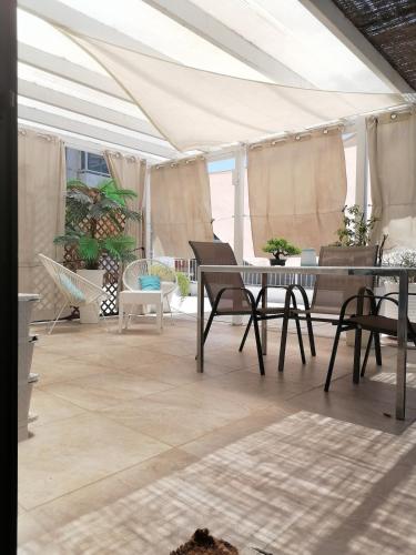 Roof Top appartement with huge Terrace