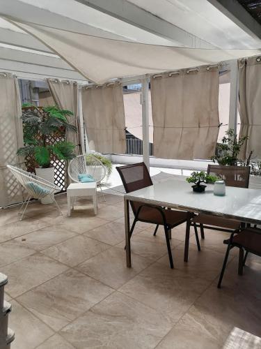 Roof Top appartement with huge Terrace
