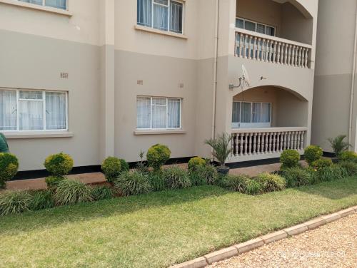 Κήπος έξω από το B01 Laxia Appartment