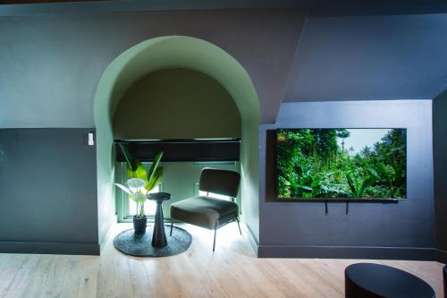 Urban Jungle by Domu Stays photo 6