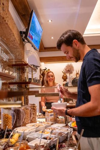 Toit hotelli aladel või selle läheduses