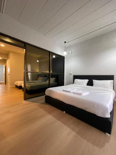 Ένα ή περισσότερα κρεβάτια σε δωμάτιο στο โรงแรม B24 Hostel