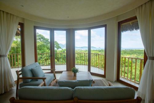 Atalaya Resort El Nido陽台或露臺