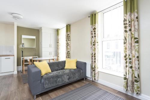 Gallery image of Walled City Apartments in Derry Londonderry