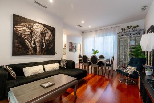 San Lorenzo by TheGoodTourist