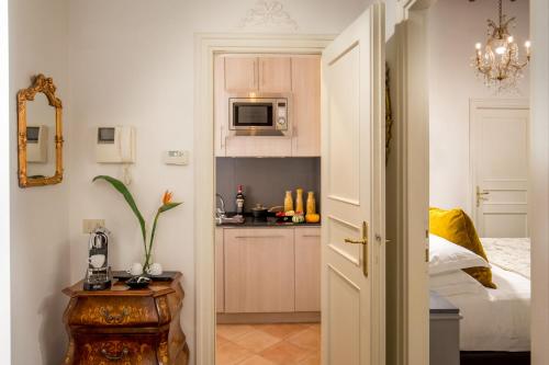 The Inn at the Spanish Steps Prestige Collection - MDR Penthouse
