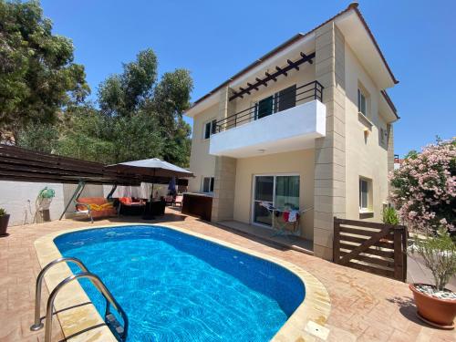 Holiday House in Oroklini