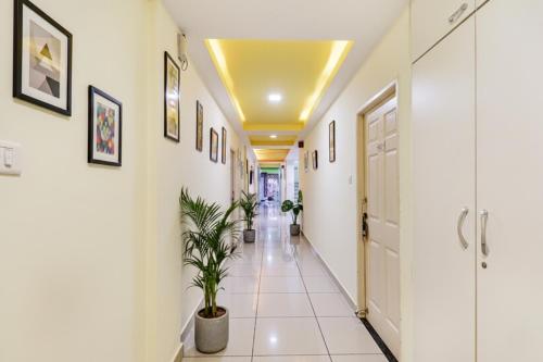 Ảnh trong thư viện ảnh của Fabhotel Colors Service Apartment - Nr MRC Nagar ở Chennai