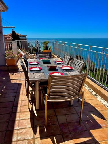 Duplex with sea and Esterel views