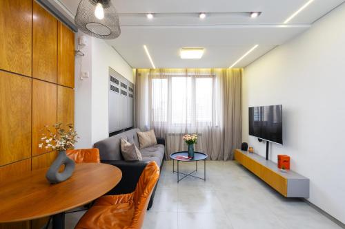 Koghbatsi street, 1 bedroom Modern, New Euro Renovated apartment KO333