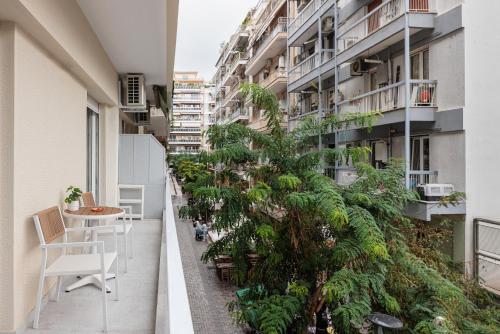 F & B Collection - Elegant 2 Bedroom Apartment