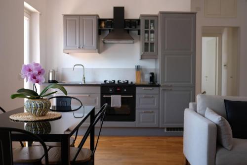 Trastevere Terrace Bright Apartment