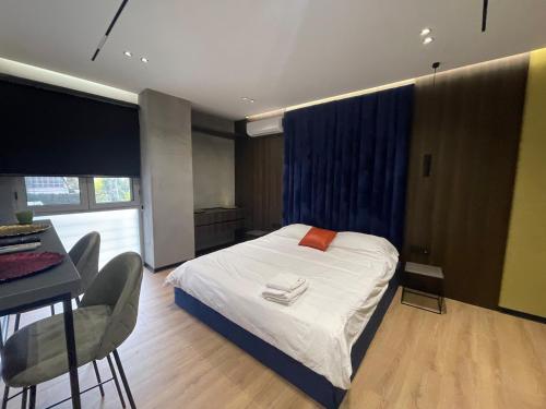 JT Tirana Studios - Yellow