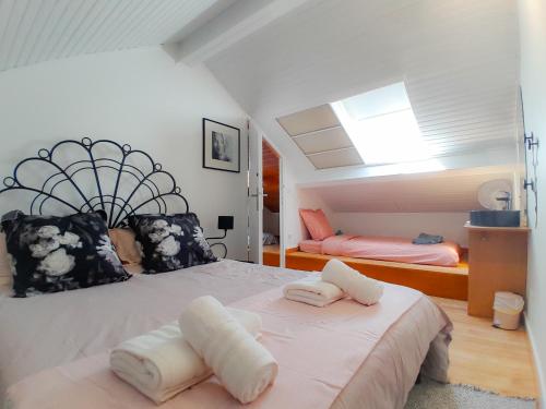 Duplex de Charme avec Bureau - Face Gare RER A