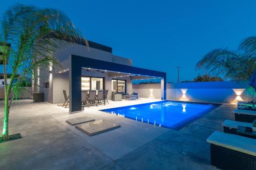 Hollywood Exclusive Villa, by TK Premium Stays