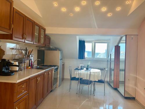 Prime Center - 1BDR Apt - Top Floor Next to the National Stadium & Sofia University