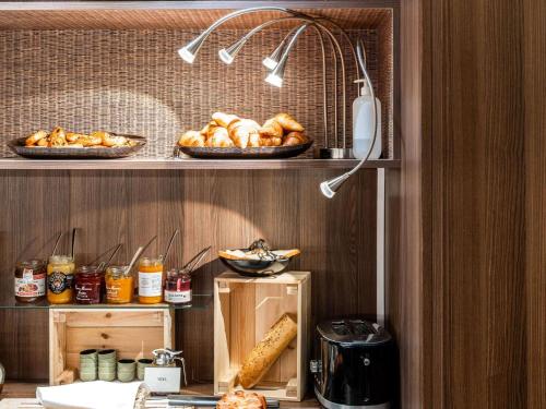 Jídlo v hotelu nebo okolí