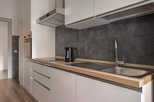 Vatican Modern Family Apt - 3 bedroom