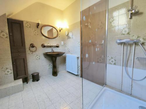 Ένα μπάνιο στο Gite à Cazaux - Bagnères de Luchon