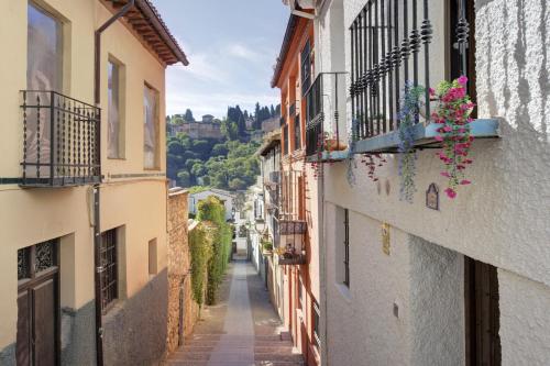 New - Heart of the Albaicín - Alhambra Views