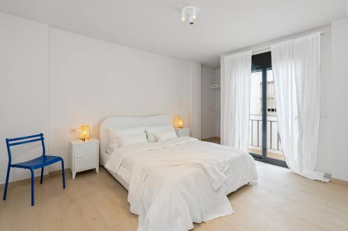Incredible Terrace, Sea Views, Great Location