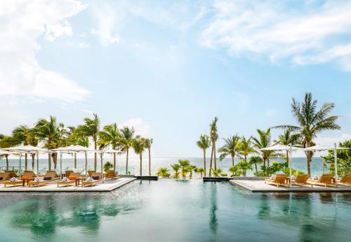 Bazén v ubytování Hotel Mousai Cancun Adults Only nebo v jeho okolí