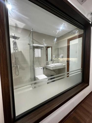 Et badeværelse på THANH LAM Hotel - KĐT Xala- Hà Đông