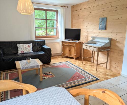 Телевизор и/или развлекательный центр в Ferienwohnungen Belkenscheid