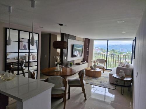 Nespecifikovaný výhled na hory nebo výhled na hory při pohledu z apartmánu