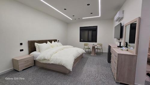 โทรทัศน์และ/หรือระบบความบันเทิงของ Jeeso Hotel