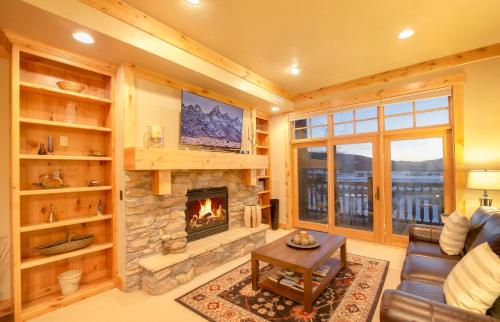 Un lugar para sentarse en Palisades Lodge Suite 207