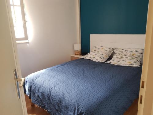 Maison tout confort avec extérieur face à l'étang