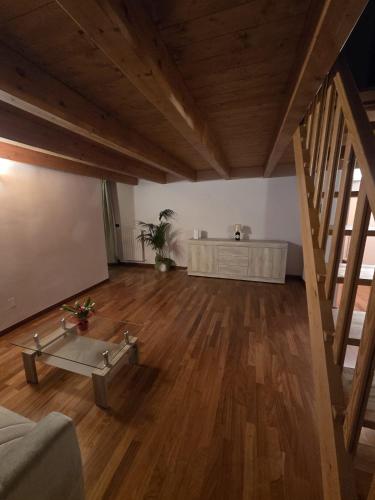 a large living room with a couch and a table at La Dimora di Vittorio Emanuele II in Barletta