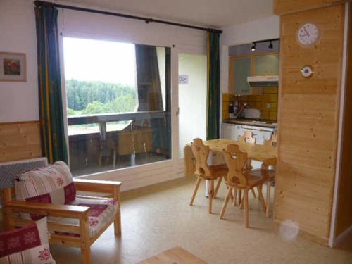 Appartement rénové 2 pièces au pied des pistes à Villard-de-Lans - FR-1-515-1
